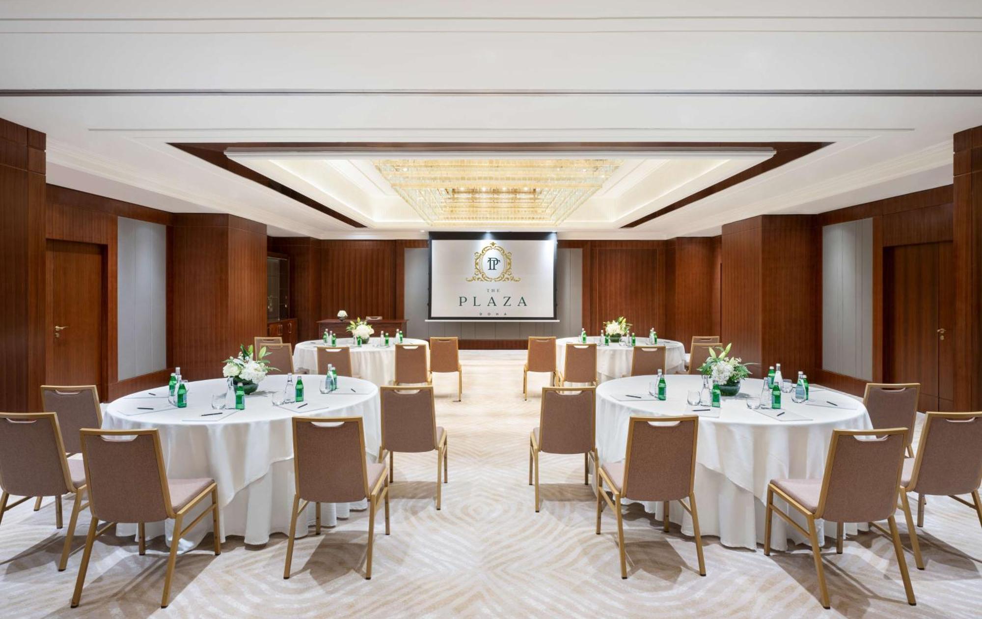 The Plaza Doha, Lxr Hotels & Resorts Exterior photo